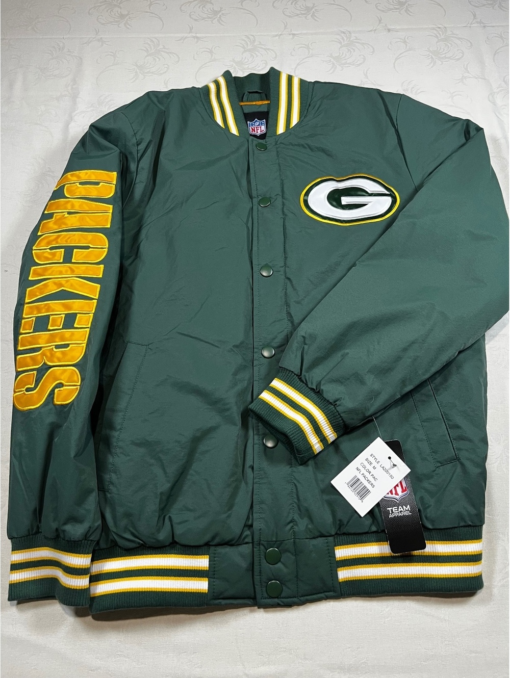 NEW Green Bay Packers NFL Team Apparel Green Quilted Jacket Size Medium
